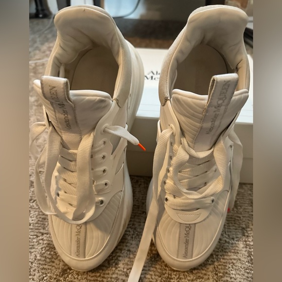 EUC Alexander McQUEEN men’s Tonal Shoes
